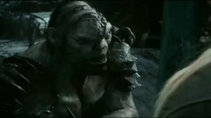 Пустошь Смауга: Леголас против Болга в Озёрном городе.