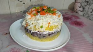 Простой салат на любой праздничный стол