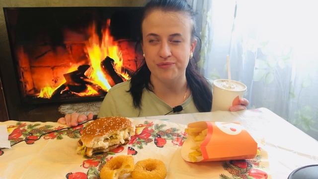 МУКБАНГ ВКУСНО И ТОЧКА/ ЧИКЕНБУРГЕР/КАРТОФЕЛЬ ФРИ / КОЛА БЕЗ САХАРА #обжор #asmr #eating