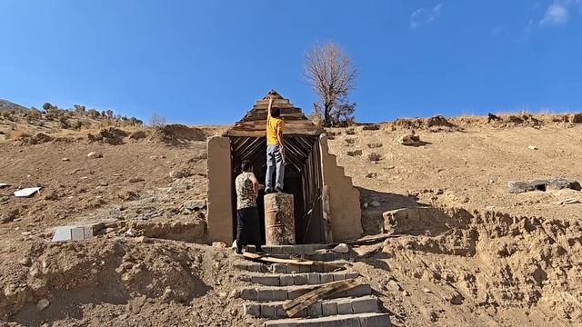 Feeding animals and giving hope to children; a busy day in the heart of nature смотреть онлайн