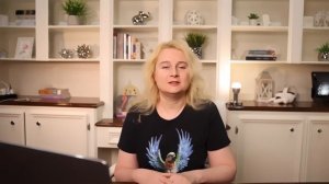 ЧТО ДЕЛАТЬ ЕСЛИ ПОПУГАЙ НЕ ЛЕТАЕТ ИЛИ БЬЕТСЯ О СТЕНЫ И МЕБЕЛЬ