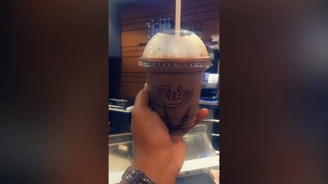 25th Oct 2019. #BelgiumChocolateShake from #DelFrio 😋😋😋 смотреть онлайн