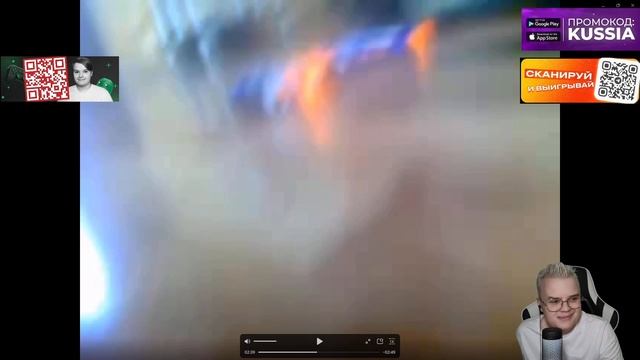 КАША СМОТРИТ СВОЙ ПЕРВЫЙ РОЛИК