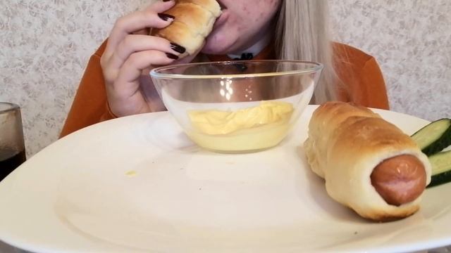ASMR Mukbang Sausage rolls EATING SOUNDS/АСМР Сосиски в тесте|LUBS-ASMR смотреть онлайн