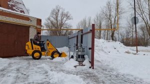 Уборка снега.