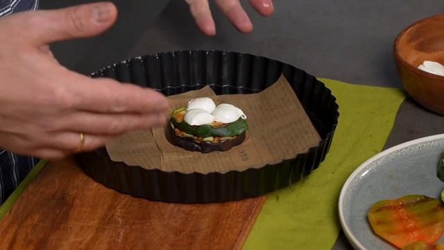 Овощной мильфей с моцареллой смотреть онлайн