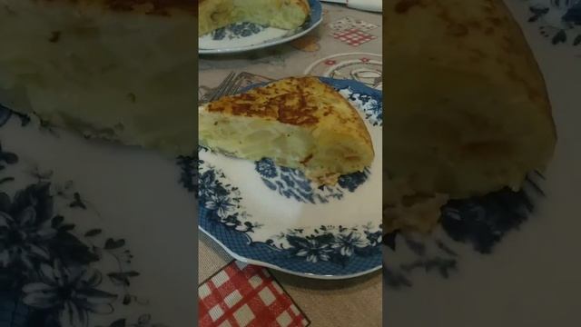 Красиво жить не запретишь)) Поздний ужин - испанская тортилья 💃 смотреть онлайн