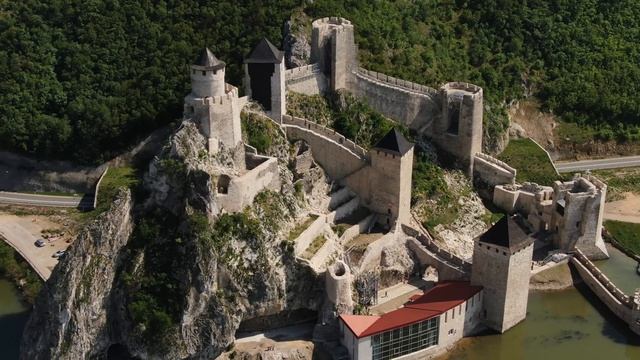 Golubac Fortress - Danube River / Aerial Footage смотреть онлайн