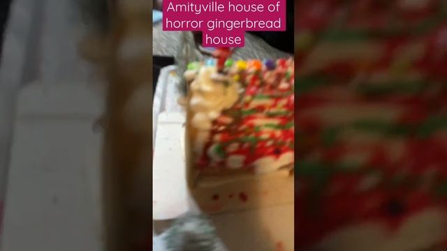 This is what we do to gingerbread houses lol смотреть онлайн