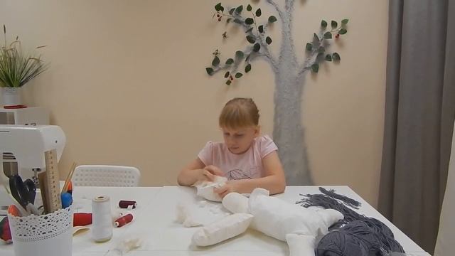"САМИ С УСАМИ" шьём куклу! смотреть онлайн
