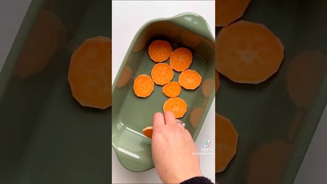 PLANT BASED LASAGNA..?!🍕 смотреть онлайн