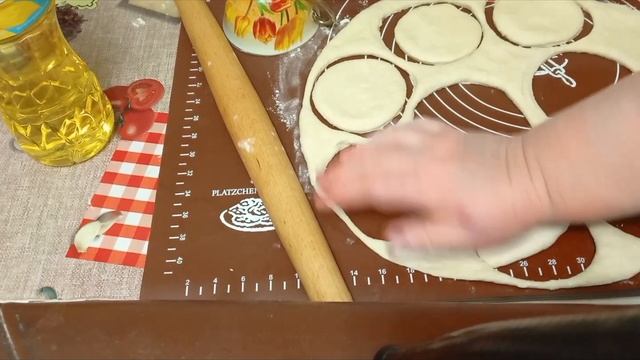 Жареные пирожки на кефире с мясом курицы.Вкусно,быстро смотреть онлайн