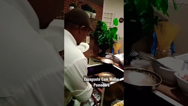 Como Fazer Espaguete Com Molho De Tomate#gourmet #macarrão #culinaria #instafood #comida #pastasala