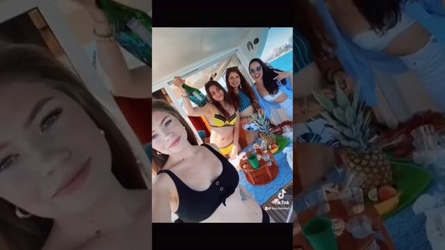 Путешествие на яхте ☀️ а вы любите также море, как я?) смотреть онлайн