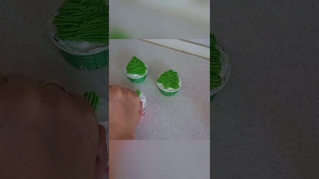 ванильные капкейки #shorts #рек #viralshorts смотреть онлайн