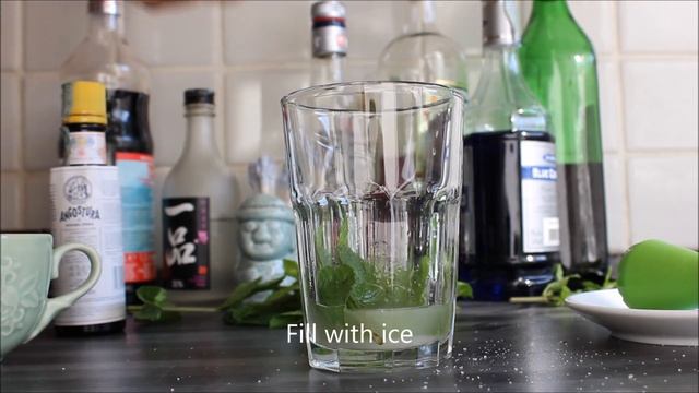 Mojito cocktail recipe, how to make the original Cuban Mojito drink смотреть онлайн