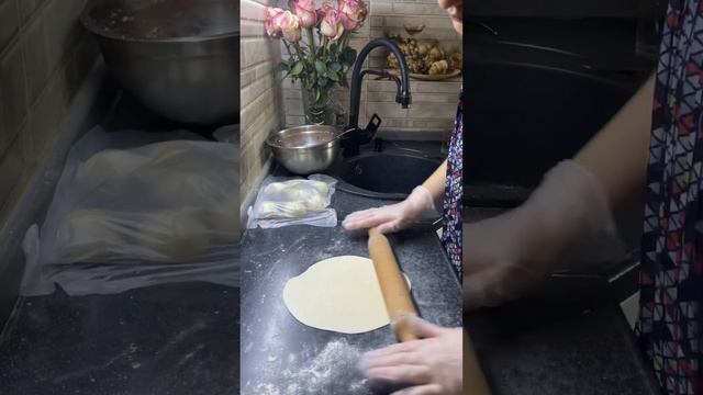 Вкусный,сочный чебурек