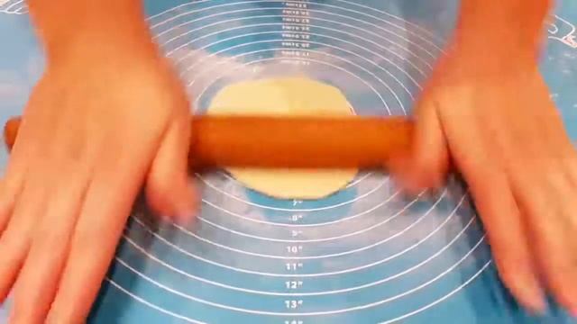 Очень хрустящие и очень сочные!Самые любимые чебуреки моей семьи по вашим просьбам!