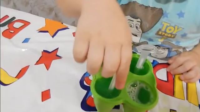 Мороженое из любимых напитков. $a$ha$how. смотреть онлайн