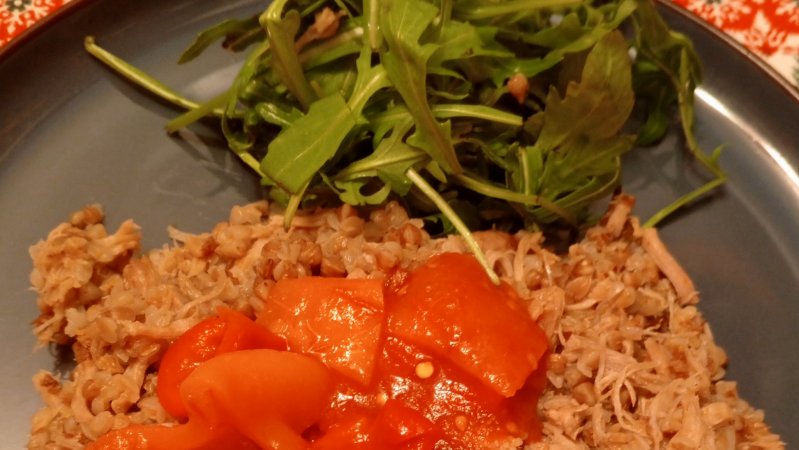 Рецепт простой и вкусной гречи с тушёнкой. Приготовит каждый!