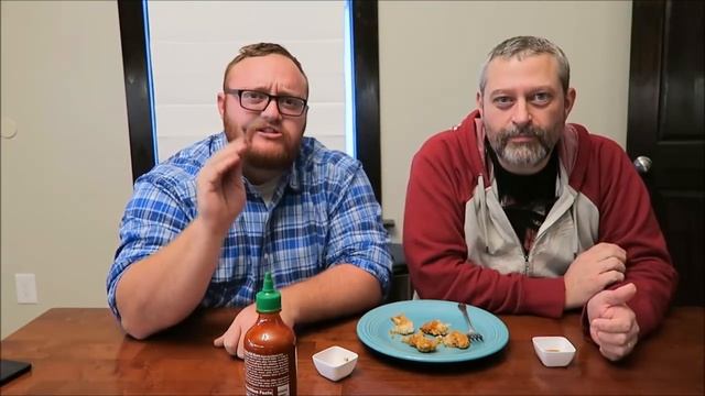 Tương Ớt Sriracha / Sriracha Hot Chili Sauce Review