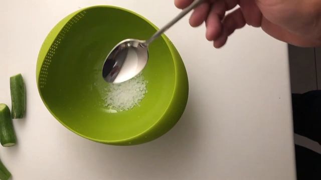 Малосольные огурцы. Обращаем внимание на "мелочи"... смотреть онлайн