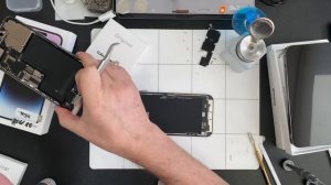 Замена Батареи на iPhone 14 Pro Max - по новым стандартам.
