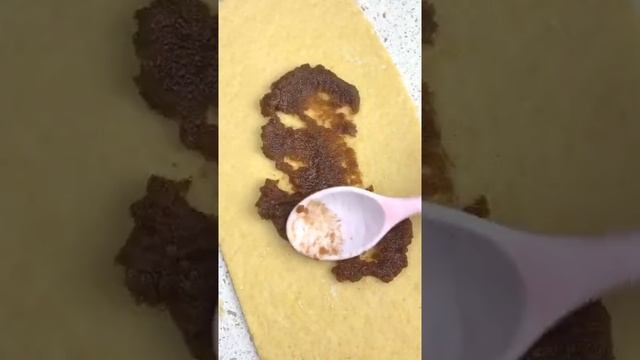 Easiest Cinnamon roll in a cup