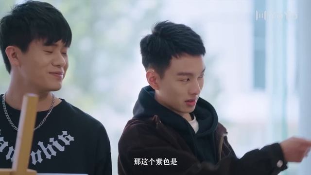 🍬【BL Movie】小受看着突然靠近的霸道攻，满脑子只有小攻性感的嘴唇🍬 #中國電視劇 #甜劇 #愛情 #熱播電視劇 #耽美#同性