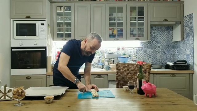 Французькі булочки з корицею за 5 хвилин смотреть онлайн