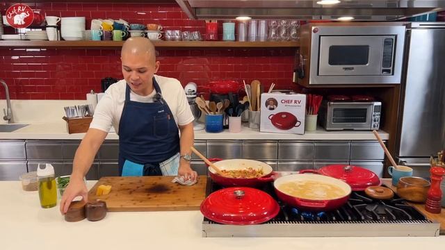 CHEF RV’s PASTA ALLA PUTTANESCA смотреть онлайн