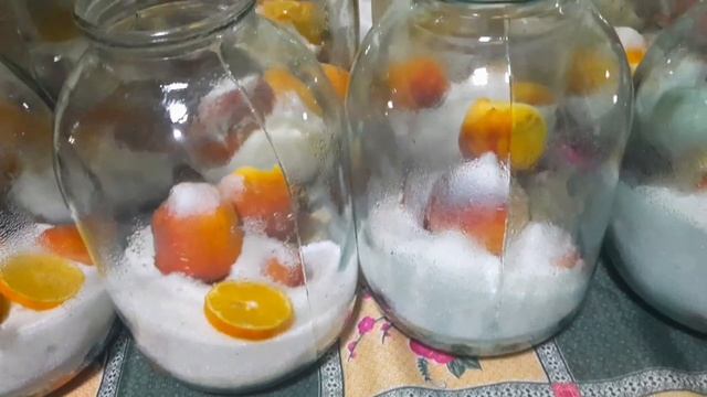 КОРОТКО И ЯСНО!! Компот из персиков 🍑 🍋 Oson va tez usulda shaftolidan konpot tayyorlaymiz 🍑 🍋 смотреть онлайн