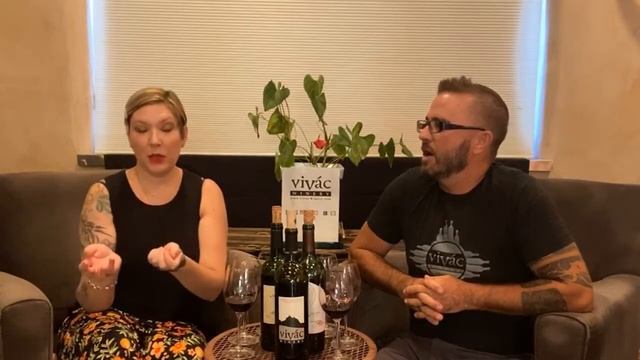 Episode 17: Cabernet Around the World - A Fern Between Us смотреть онлайн