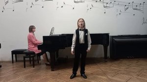 "На качелях" (Funiculi, funicula) C. Valcados. L. Denza. Исполняет Ростков Артем 12 лет.