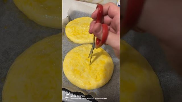 Выпечка с сыром и брынзой. смотреть онлайн