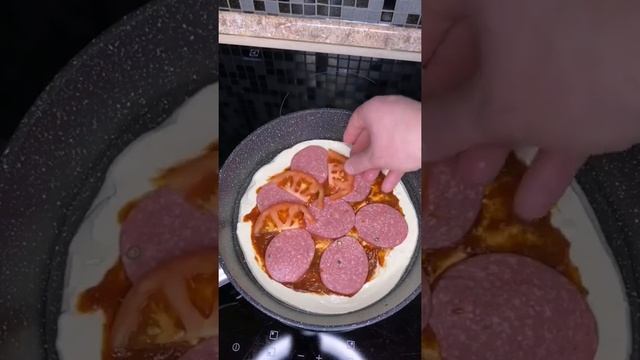 Пицца, попробуй не пожалеешь #пицца #обед #рецепты #сдоба смотреть онлайн