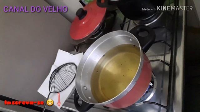 Bolinho de chuva receita fácil e rápido de fazer.