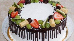 Шоколадный торт со сливками