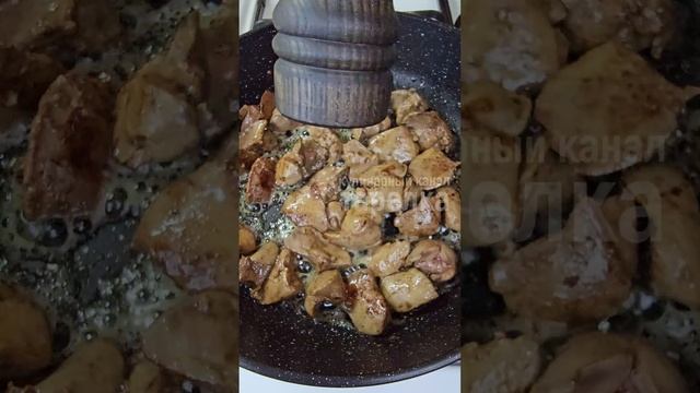 ПОЧЕМУ Я НЕ ЗНАЛА О ТАКОМ САЛАТЕ РАНЬШЕ! ВКУСНЫЙ САЛАТ С КУРИНОЙ ПЕЧЕНЬЮ И ЧЕРЕШНЕЙ