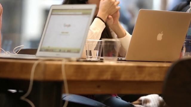 Qoshnining mushukida qoshnilar rossiyalik cum