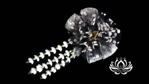 LLL-LenaLentaLepestok. L140. Резинка для волос ручной работы "Бусинка" Канзаши на волосы Ваши