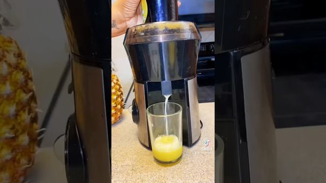 Let’s Make Turmeric Juice Shots #shorts #juicing #juiceshots #detox смотреть онлайн