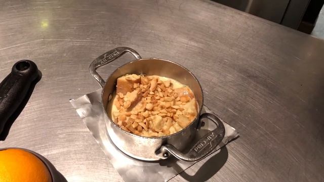 HAWAIʻI in the Kitchen: Macadamia Nut Bread Pudding смотреть онлайн