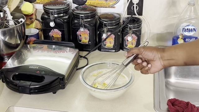 OLD SCHOOL WAFFLES/A FEW OF MY OLD SCHOOL COOKING TREASURES/OLD SCHOOL BIG COUNTRY BREAKFAST SEGMEN смотреть онлайн