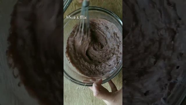 Eggless Chocolate Cupcake Recipe - Super soft & moist #shorts #baking #chocolatecupcake