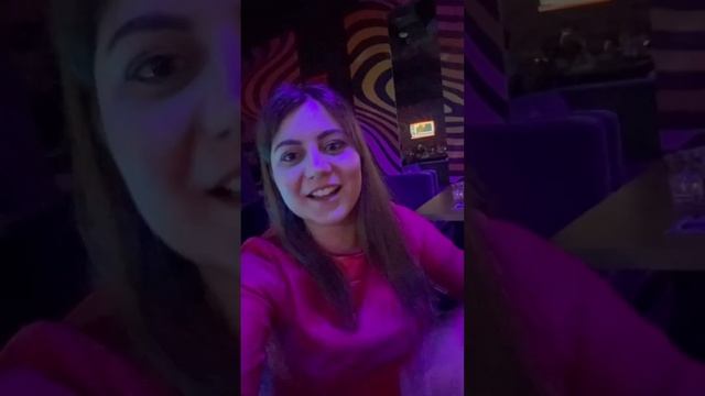 Нас нужно больше счастливых людей на планете смотреть онлайн