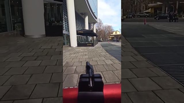 kugoo Kirin M4 sono al mio lavoro, GIRO IN MONOPATTINO ELETTRICO* смотреть онлайн