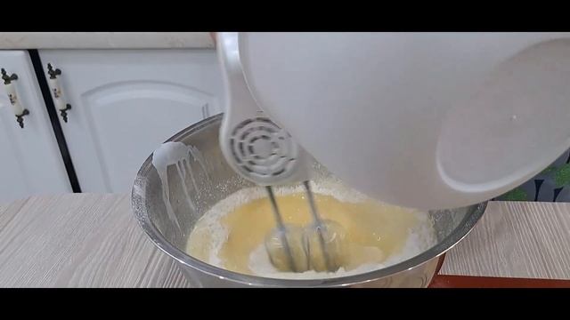 Домашние кексы.Мягкие,пышные кексы на молоке! смотреть онлайн