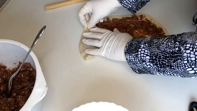 Родстенники чебуреков с минимальным количеством масла смотреть онлайн