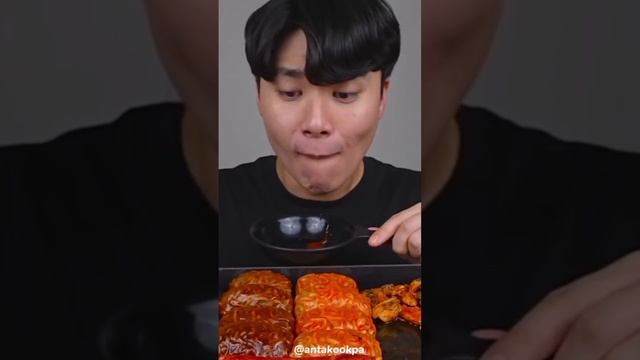 ASMR MUKBANG KOREAN SPICY ENOKI MUSHROOM-WRAP NOODLES-SAUSAGE WITH CHICKEN
